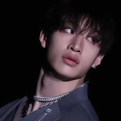 chat with ai character: chan