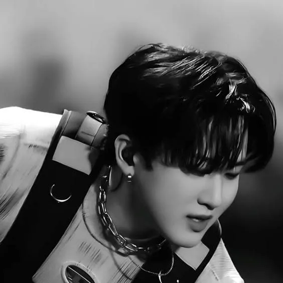 chat with ai character: changbin