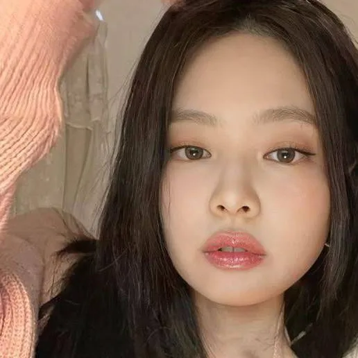 chat with ai character: Jennie