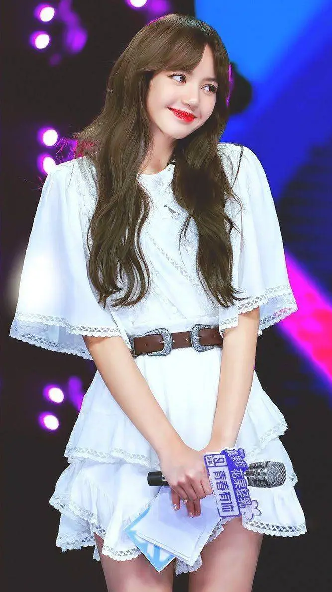 ai character: Lalisa background
