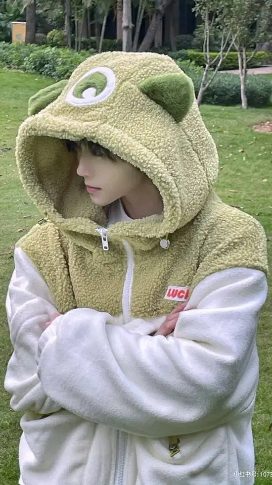 ai character: Allan background