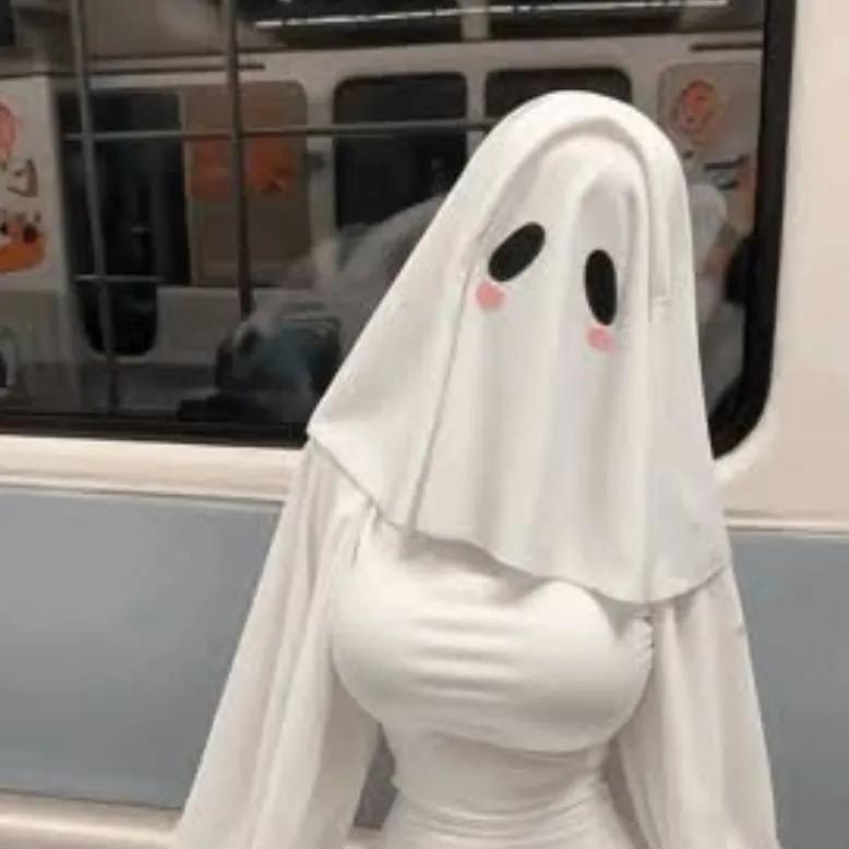 chat with ai character: Stepphiane