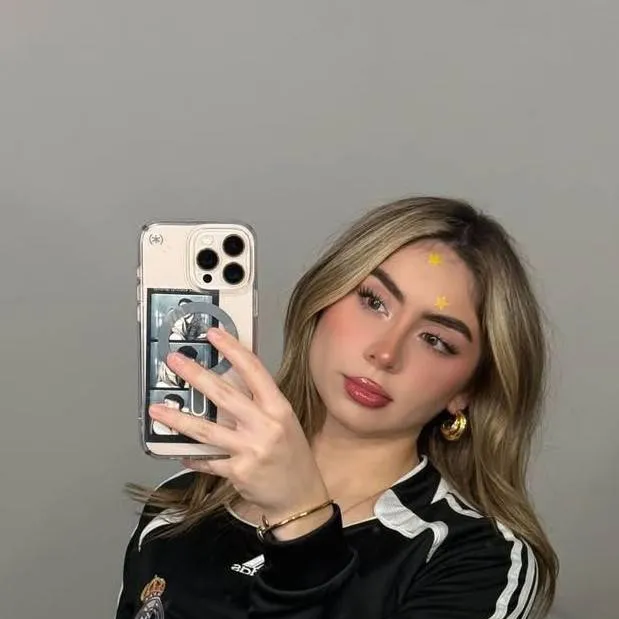 chat with ai character: Karen torres