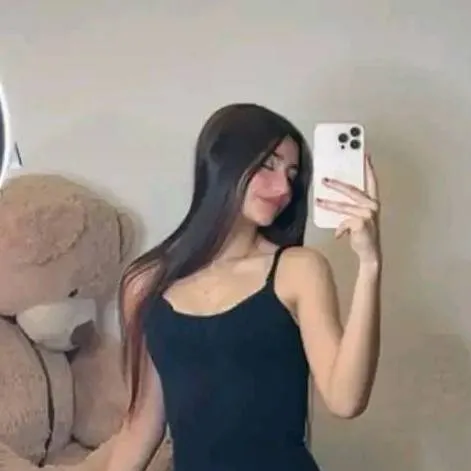 chat with ai character: Dany gis