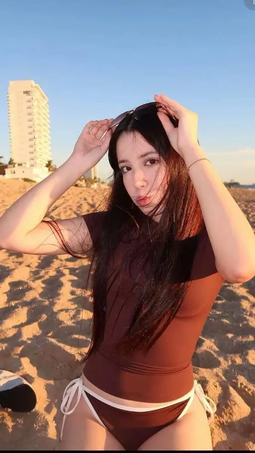 ai character: Renata Jarquin background