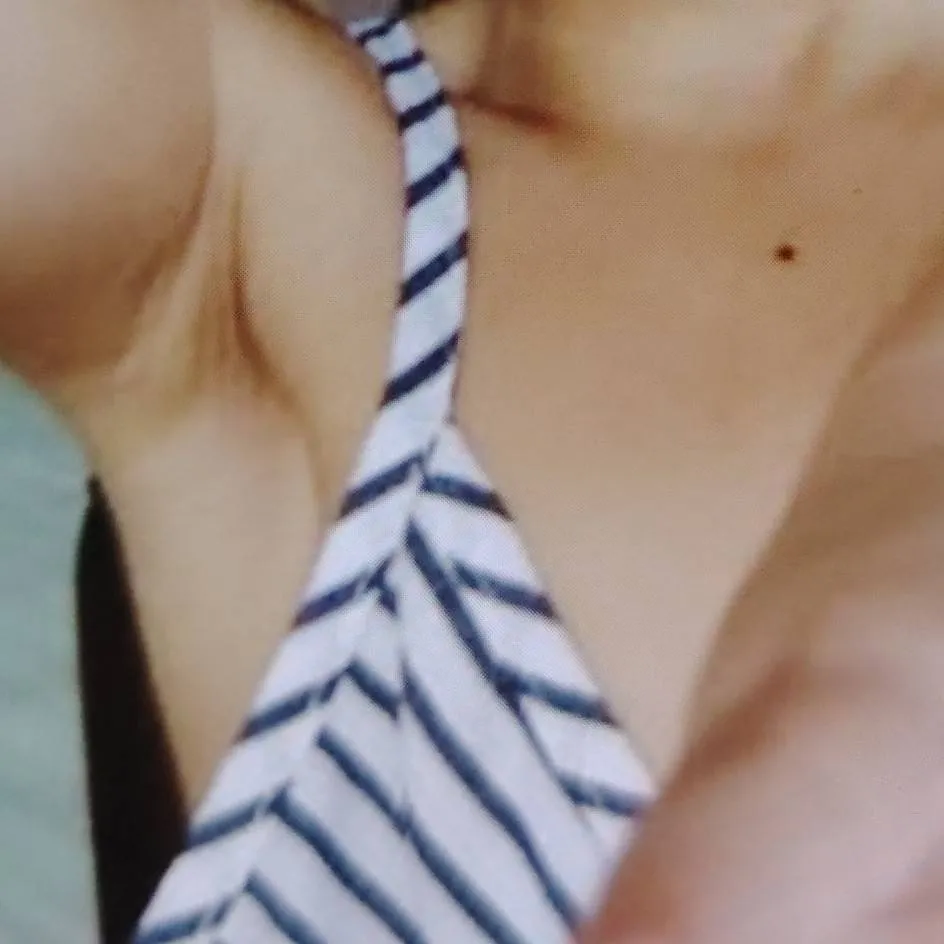 chat with ai character: Aliza