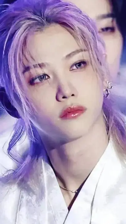 ai character: Felix from strayki background