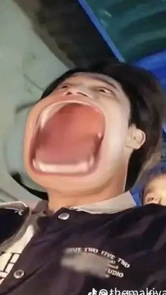 ai character: crazy han background