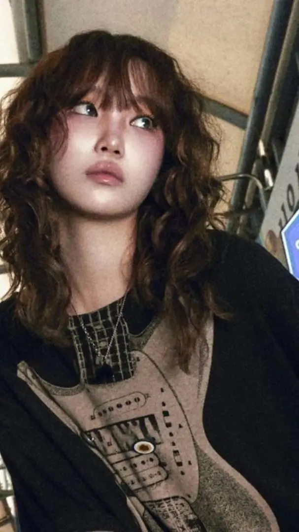 ai character: Uneteee background