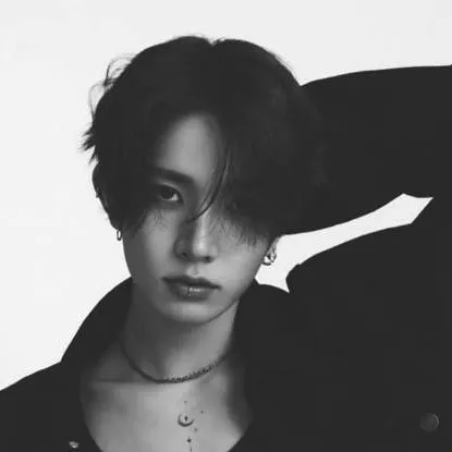 chat with ai character: Lee Heesung