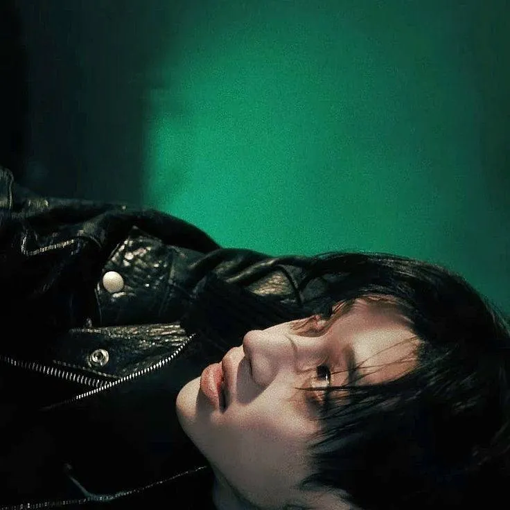 chat with ai character: Bang Chan