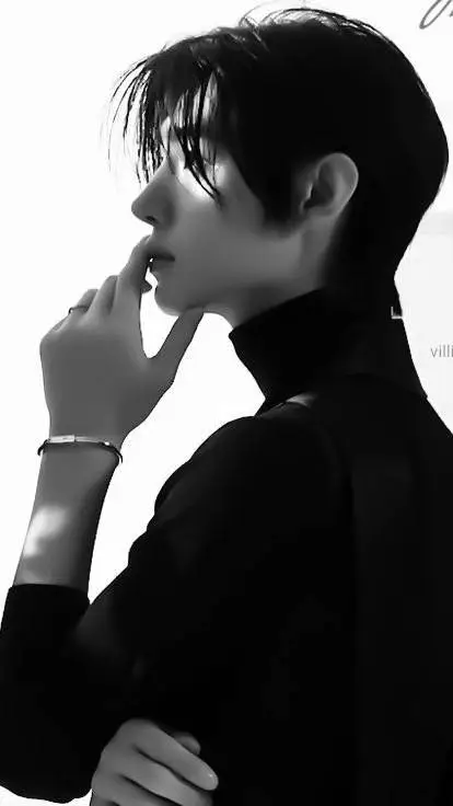 ai character: Park sunghoon background