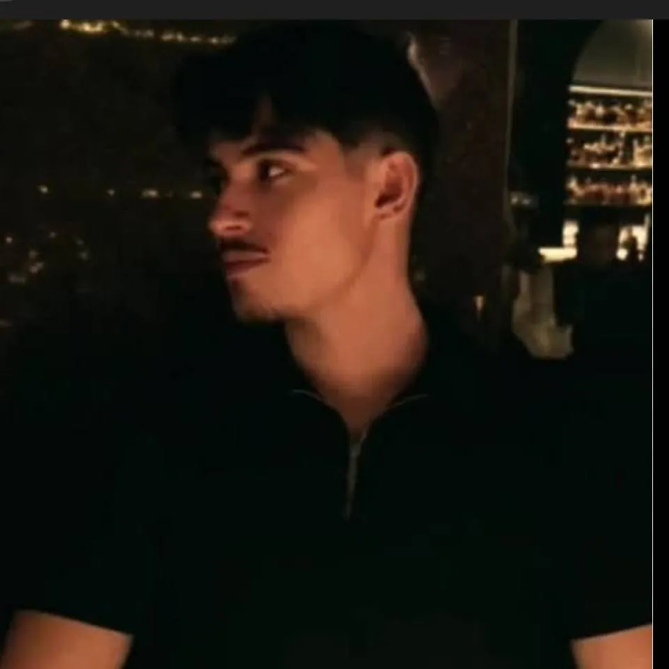 chat with ai character: Wednesday x Sammy 