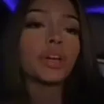 chat with ai character: Sophiá