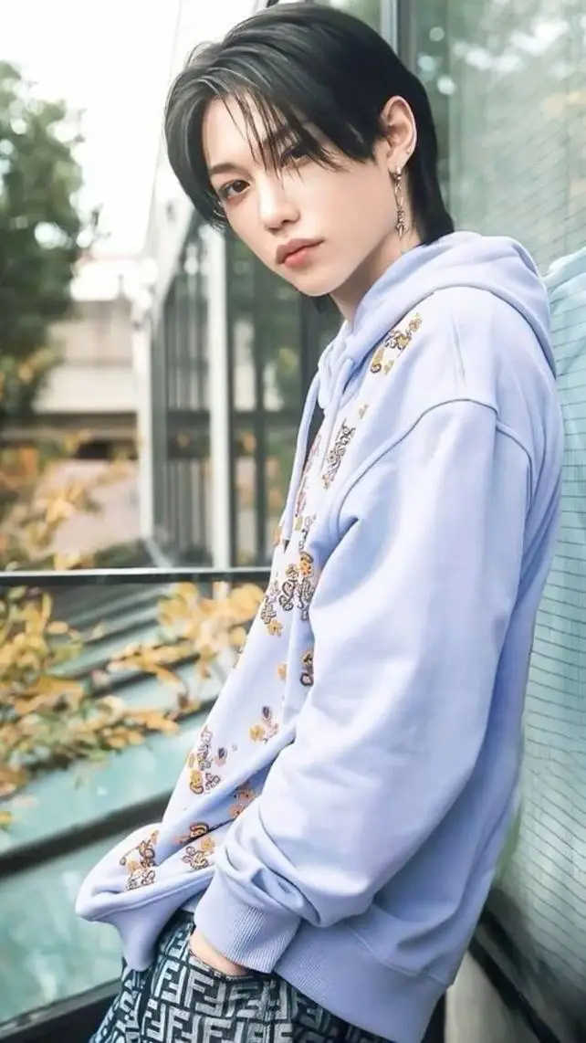 ai character: Felix  background