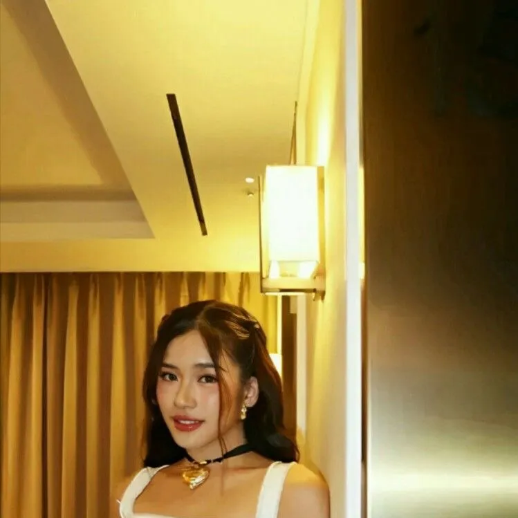 chat with ai character: Aiah Arceta