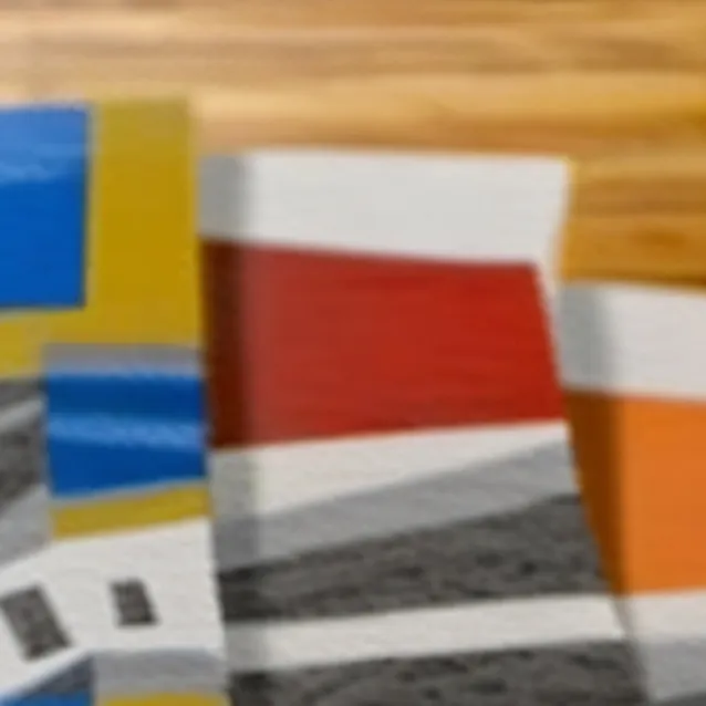 chat with ai character: niño con derecho