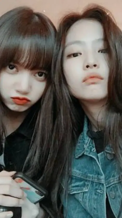 ai character: lisa+Jennie . background