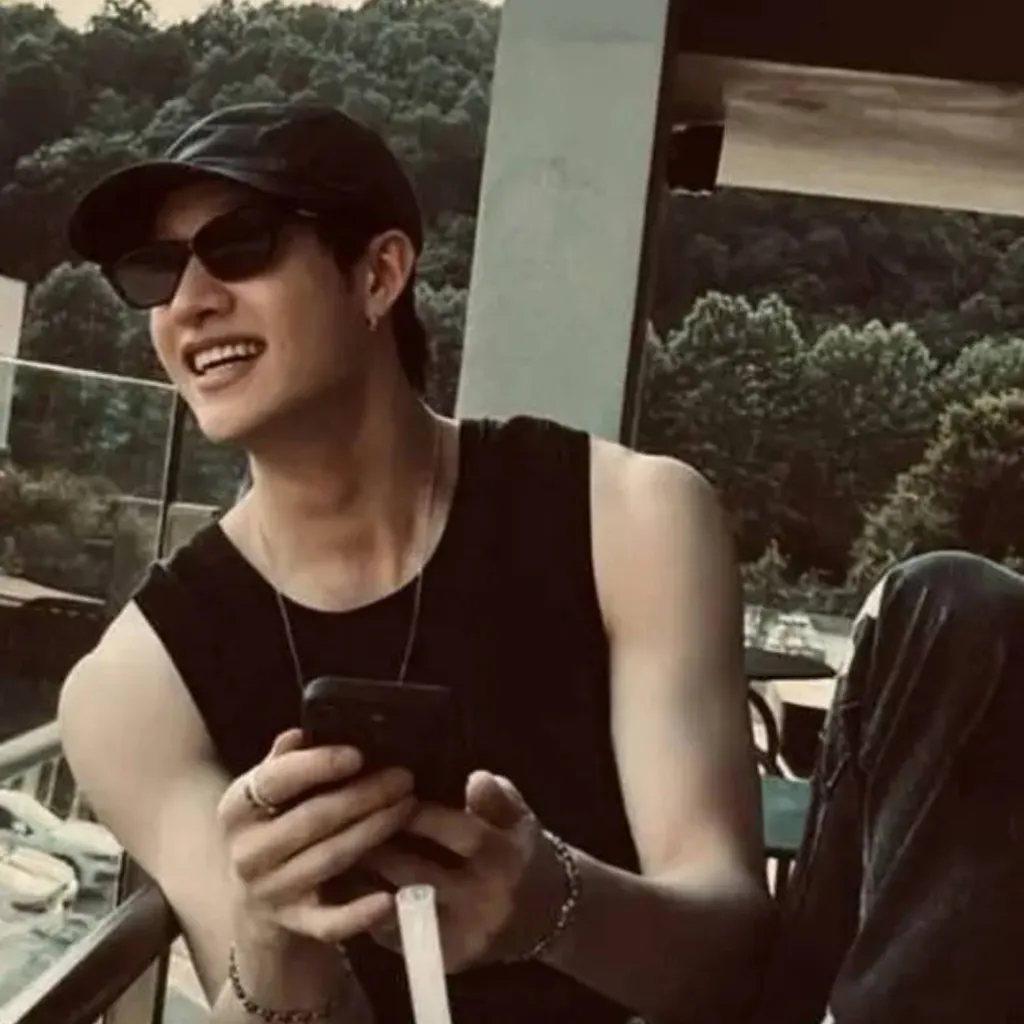 chat with ai character: ~bangchan~