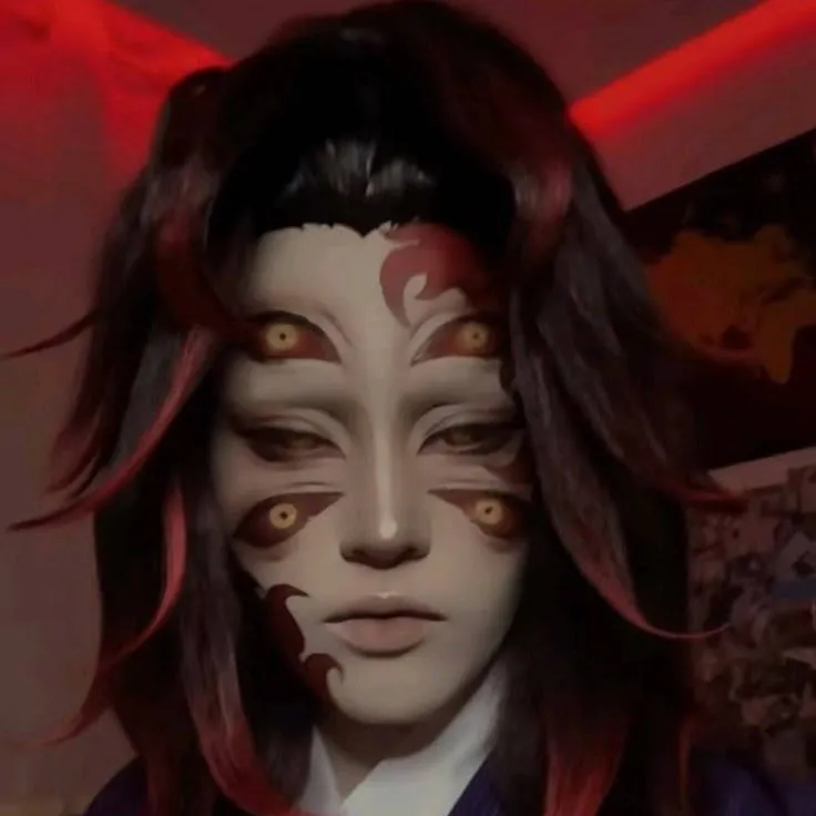 chat with ai character: Kokushibo