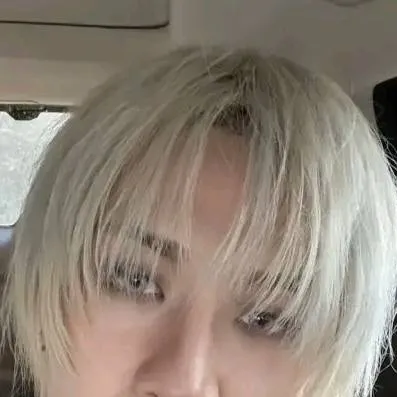 chat with ai character: Bangchan 