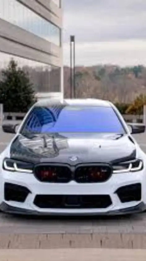 ai character: BMW M5 F90 background