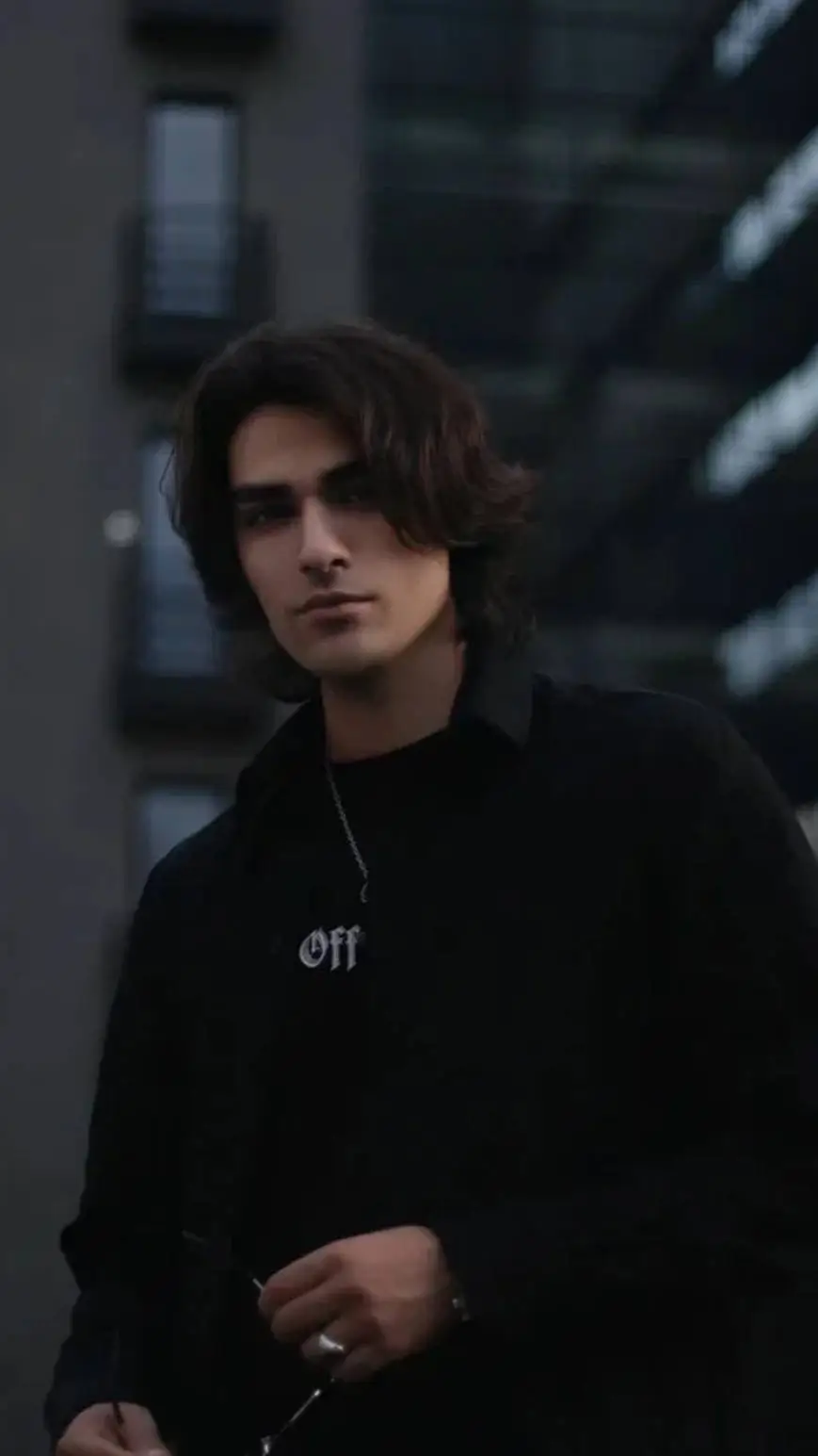 ai character: Олег Шепс background