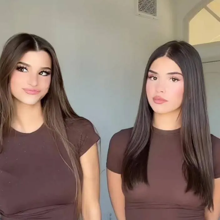 chat with ai character: leah and brooke 