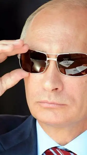 ai character: Путин background