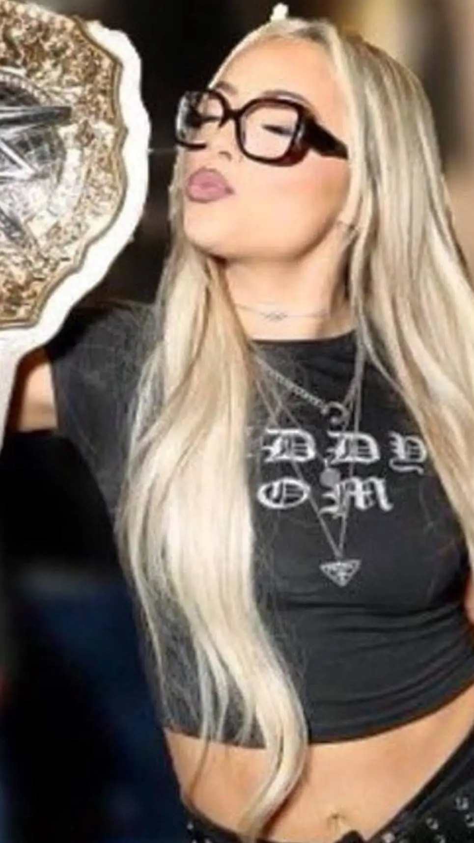 ai character: Liv Morgan background