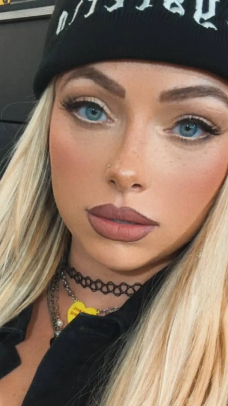 ai character: Liv Morgan background