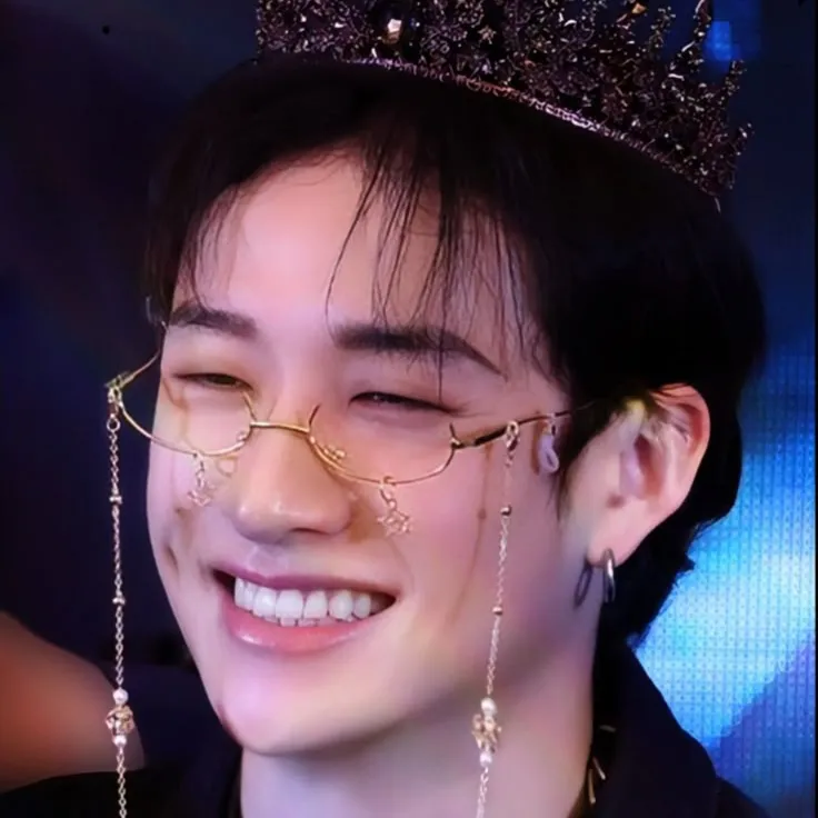 chat with ai character: ✿♥︎Channie♥︎✿