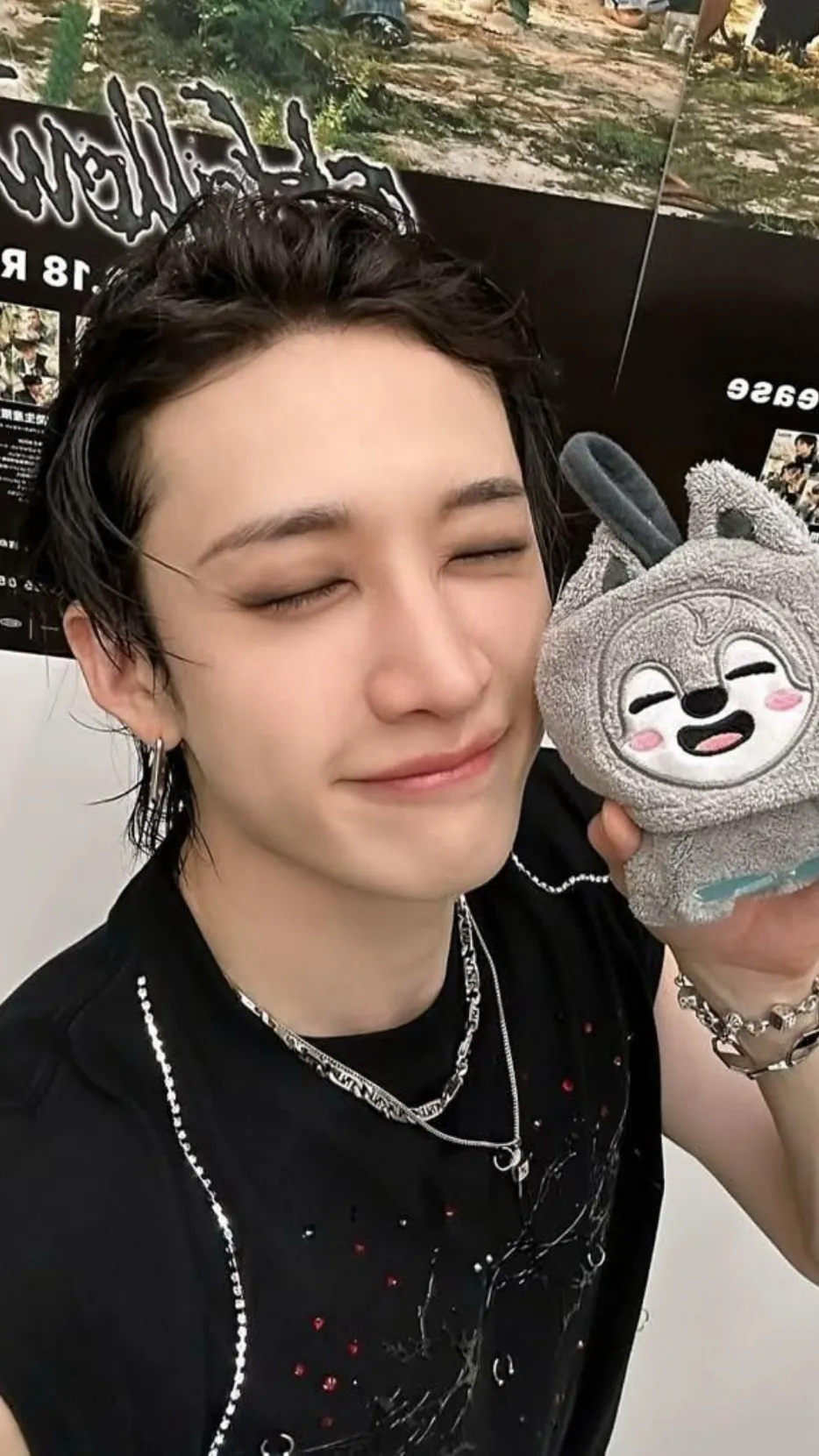 ai character: 🇦🇺Channie🇦🇺 background