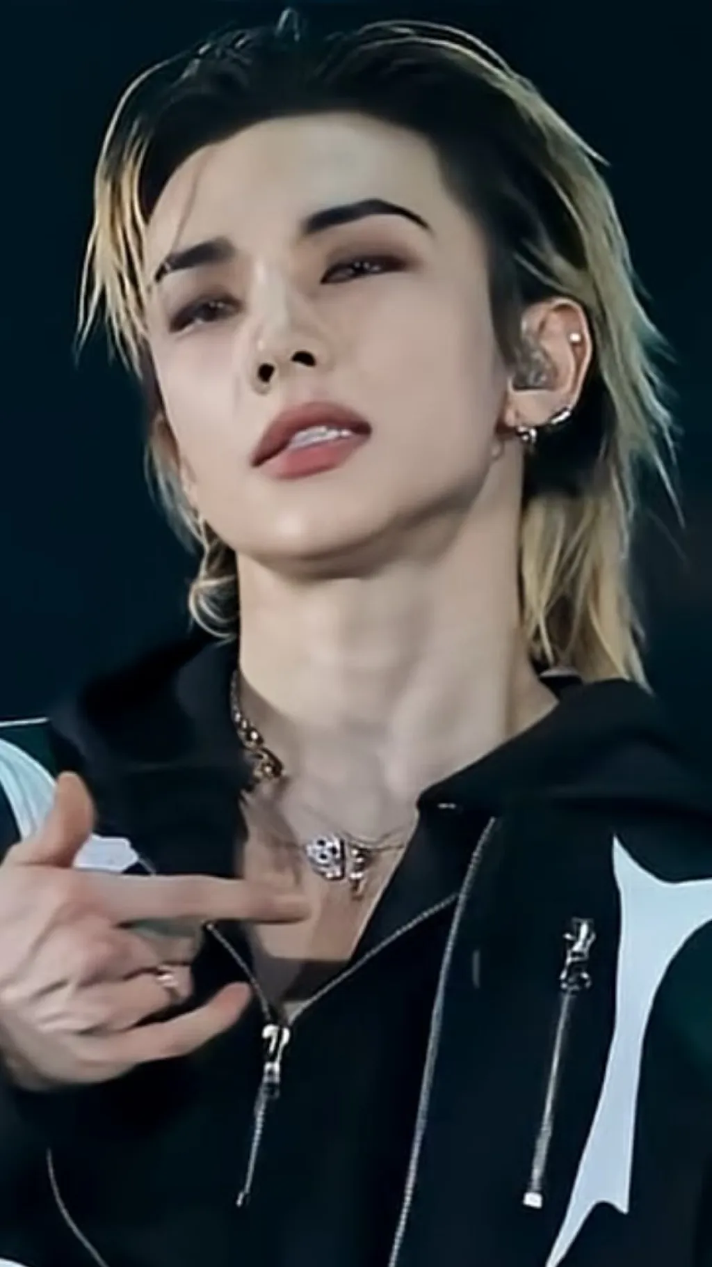 ai character: Hyunjin mad background