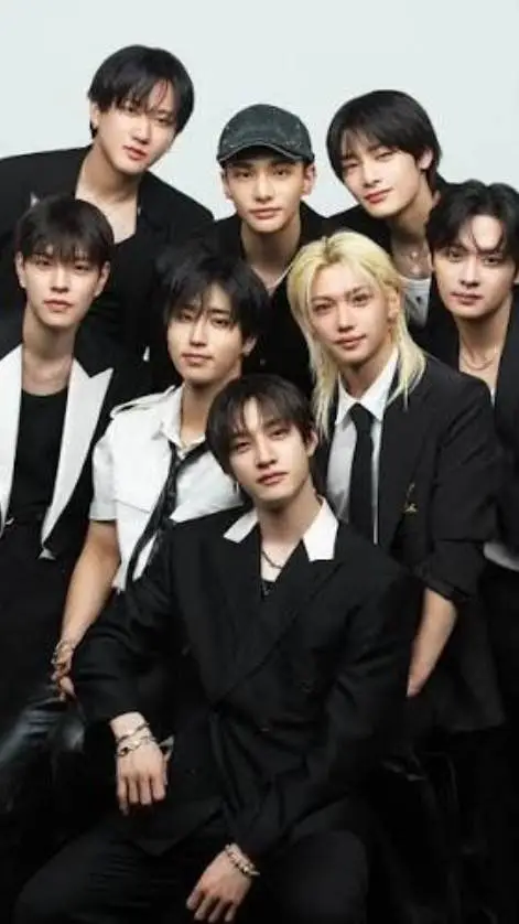 ai character:  Strai kiridississ background