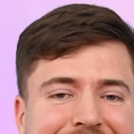 chat with ai character: Mrbeast/jimmy