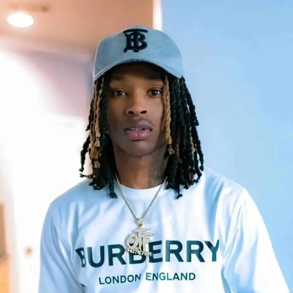 chat with ai character: KING VON