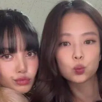 chat with ai character: Blackpink