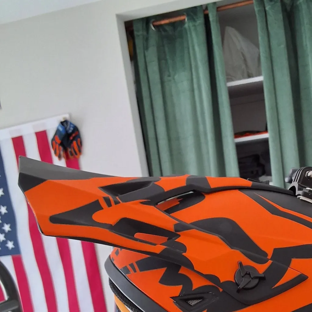 chat with ai character: Mountan Bike