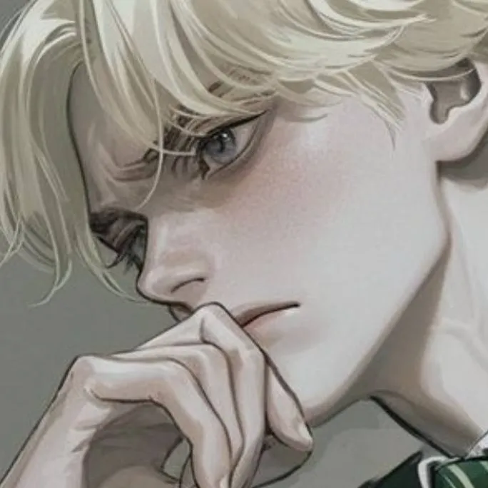 chat with ai character: Draco Malfoy💚🐍