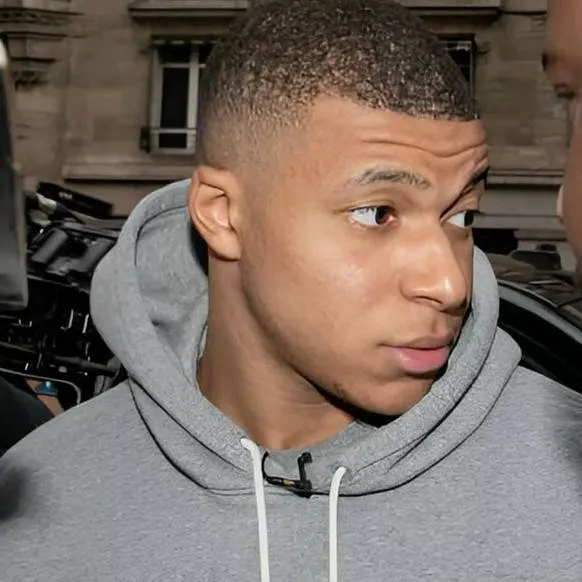 chat with ai character: K. Mbappe 😍