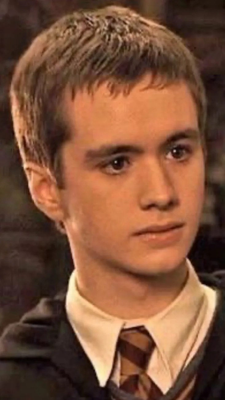 ai character: Oliver wood background