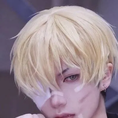 chat with ai character: ¿celos de fuyu?