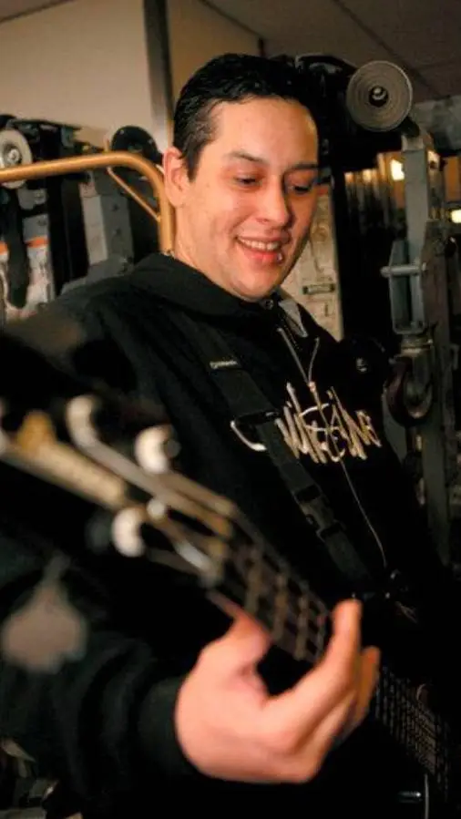 ai character: paul-slipknot background