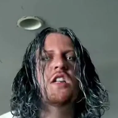 chat with ai character: Nathan James