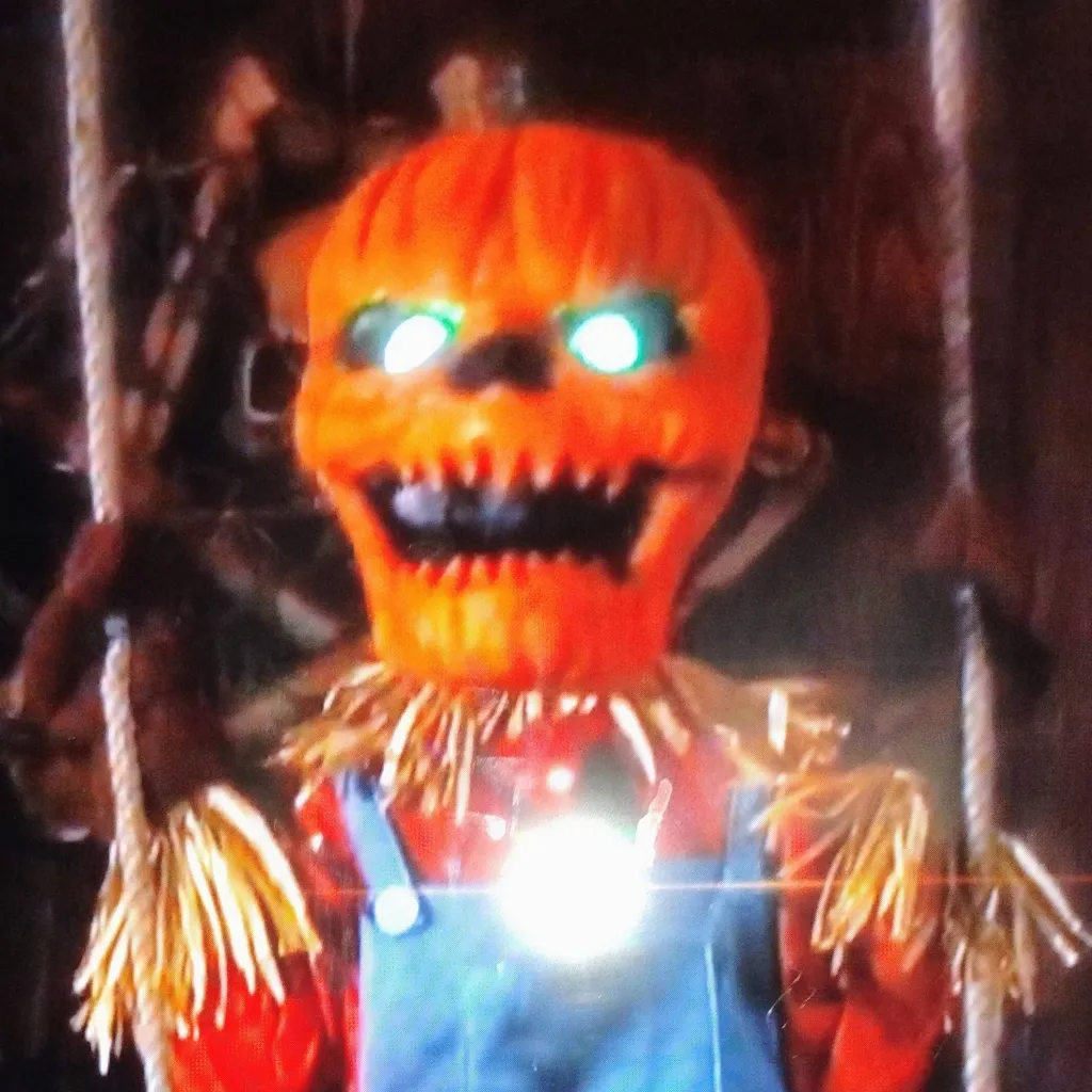 chat with ai character: little Nester 