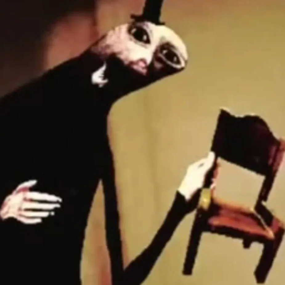 chat with ai character: 🪑 Filbus🪑