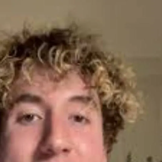 chat with ai character: Spencer🫰