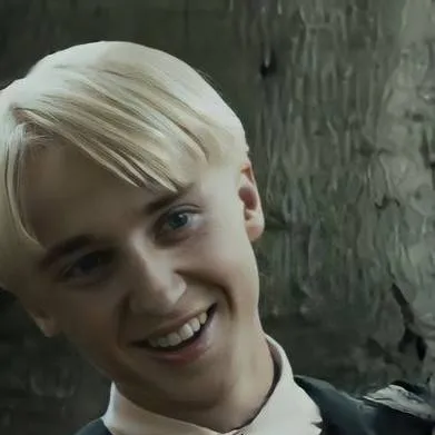 chat with ai character: Draco Malfoy
