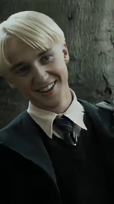 ai character: Draco malfoy background